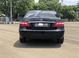 Mercedes-Benz E-Class 250 2010 6