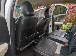 Honda HRV E CVT 2017 DP Minim 7