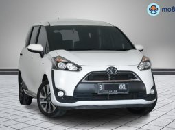 Toyota Sienta V 2018 5