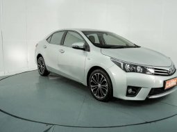 Corolla Altis 1.8 V AT 2015 Silver 2