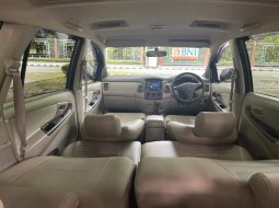 Toyota Kijang Innova E Manual Double Blower 2010 7