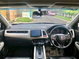 Honda HR-V 1.8L Prestige 2018 Putih 6