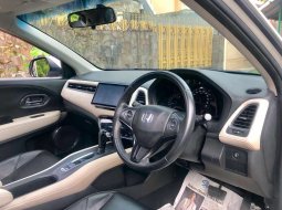 Honda HR-V 1.8L Prestige 2018 Putih 8