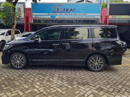 Nissan Elgrand Highway Star AT 2017 5