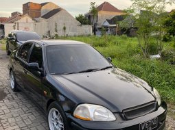 Honda Civic VTi-S 1996 3