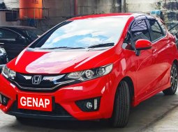 Honda Jazz RS A/T 2016 Floating TV 3