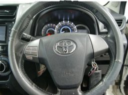 Jual Toyota Avanza Veloz 2016 harga murah di Jawa Timur 4