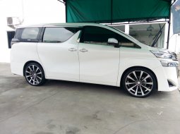 Toyota Vellfire 2.5 G A/T 2019 MPV 6