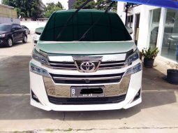 Toyota Vellfire 2.5 G A/T 2019 MPV 1