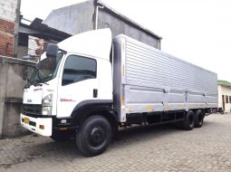 MULUS+BanBARU,MURAH Isuzu Giga Tronton 6x2 FVM 34 T HP Wingbox 2014 1