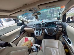 Toyota Alphard G 2012 5