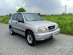 Mobil Suzuki Escudo 2004 dijual, Jawa Timur