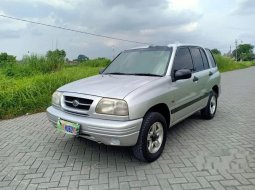 Mobil Suzuki Escudo 2004 dijual, Jawa Timur 5