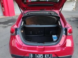 Jual cepat Mazda 2 Hatchback 2015 di DKI Jakarta 1