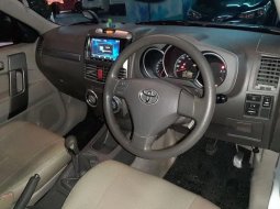 Mobil Toyota Rush 2011 G dijual, Jawa Timur 3