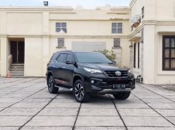Toyota Fortuner 2017 DKI Jakarta dijual dengan harga termurah 4