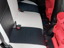 Toyota Yaris E 2013 A/T DP Minim 7