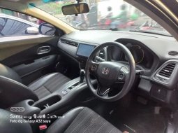 Mobil Honda HR-V 2017 E dijual, Jawa Barat 3