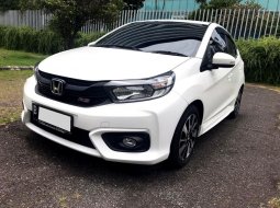 Honda Brio RS CVT Urbanite Edition 2