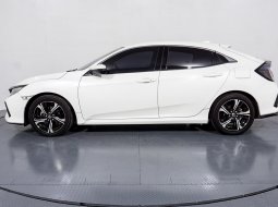 Honda Civic E Turbo Hatchback AT 2018 Putih 7