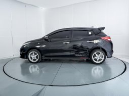 Toyota Yaris S TRD Sportivo 5