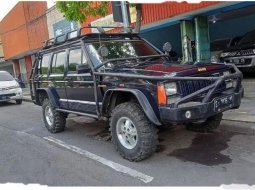 Jawa Timur, jual mobil Jeep Cherokee 1994 dengan harga terjangkau 10