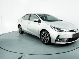 Toyota Corolla Altis 1.8 V AT 2019 Silver 1