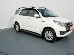 Daihatsu Terios R MT 2016 Putih 2