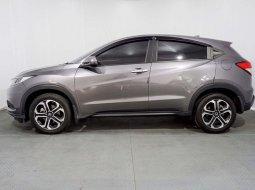 Honda HRV E AT 2020 Grey 5