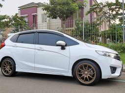 Honda Jazz RS Tahun 2016 Putih 6