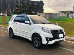 PROMO Toyota Rush Tahun 2018 Putih 2