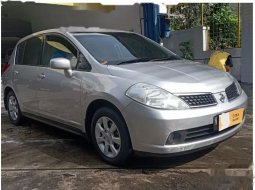 Jual mobil Nissan Latio 2008 bekas, Jawa Timur 12