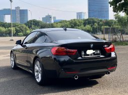 BMW 4 Series 435i 2015 Hitam 6