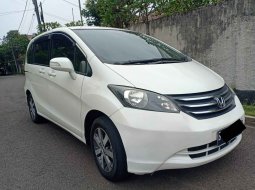 DKI Jakarta, Honda Freed 2011 kondisi terawat 10
