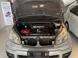 Jual mobil bekas murah Daihatsu Terios 2011 di Jawa Timur 3