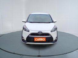 Toyota Sienta G MT 2017 Putih 2