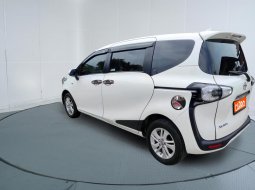 Toyota Sienta G MT 2017 Putih 7