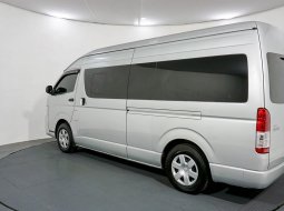 Toyota Hiace Commuter 2.5 MT 2015 Silver 2