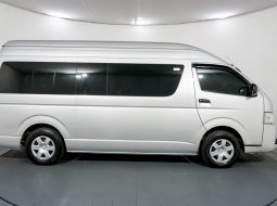 Toyota Hiace Commuter 2.5 MT 2015 Silver 6