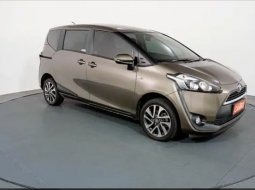 Jual mobil Toyota Sienta 2017