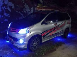 Jawa Barat, jual mobil Daihatsu Xenia M 2011 dengan harga terjangkau 2