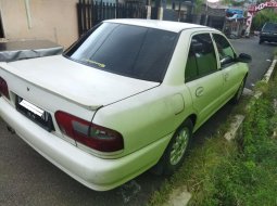 Mobil Proton Wira 2005 terbaik di Jawa Barat 3