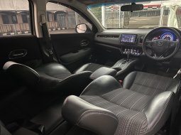 Honda HR-V E Mugen AT 2016 Putih Pemakaian 2017 10