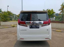 Toyota Alphard 2.5 G A/T 2015 Putih bensin 3