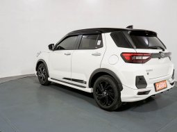 Toyota Raize 1.0T GR Sport AT 2021 Putih 4