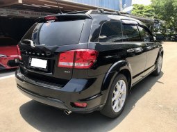 Dodge Journey SXT Platinum AT 2013 Hitam 10