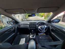 Nissan X-Trail 2.0 CVT 2014 Hitam 9
