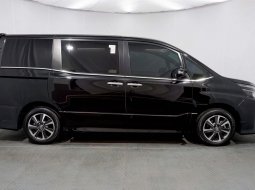 Toyota Voxy CVT 2020 Hitam 2