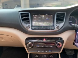 Hyundai Tucson XG CRDi AT Matic 2017 Hitam KM 36 Ribu 8
