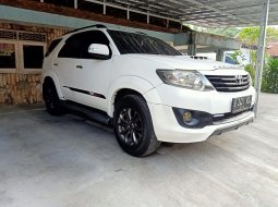 Toyota Fortuner 2014 Jawa Barat dijual dengan harga termurah 3
